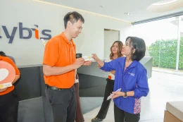 สุขสันต์วันยิ้มโลกจาก S.MILES Group