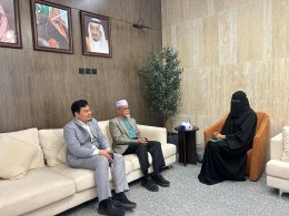  ผู้อำนวยการสถาบันมาตรฐานฮาลาลแห่งประเทศไทย เข้าเยี่ยมประธานสหพันธ์ฟอรั่มสากลด้านการรับรองฮาลาลของหน่วยงานรับรอง (Islamic Forum for Halal Accreditation Bodies  IFHAB)