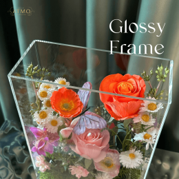 ถ่ายทอดสตอรี่ผ่าน 'Glossy Frame' แจกันดีไซน์ยูนีคที่กักเก็บทุกความทรงจำ