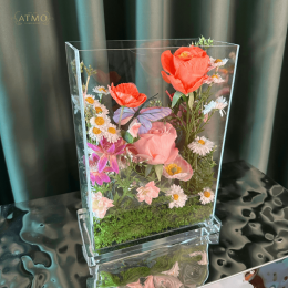 ถ่ายทอดสตอรี่ผ่าน 'Glossy Frame' แจกันดีไซน์ยูนีคที่กักเก็บทุกความทรงจำ