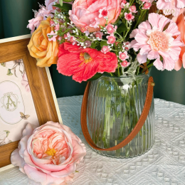 จากเรฟ Pinterest สู่ของจริงตั้งโต๊ะ! คุ้มไหมที่จะจ่ายให้ Crystal Handle แจกันที่ยืนหนึ่งเรื่องรีเฟรชเอนเนอจี้บวกในบ้าน