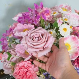 ทำไมใครๆ ก็ตกหลุมรัก Wavey Vase? แจกันตัวแทนคลื่นน้ำสุดฮิตนาทีนี้ของ Atmo Decor