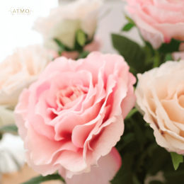 สวยจนแยกไม่ออก! ทำไมดอกไม้ 'Real Touch' ของ Atmo Decor ถึงนิ่มเหมือนจริงขนาดนี้?