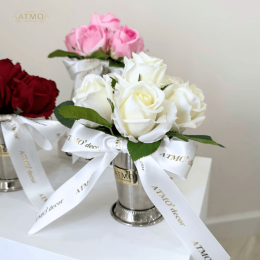  เติมเสน่ห์ความคลาสสิคให้บ้านด้วย Metal Pot และกุหลาบ 3 เฉดสี