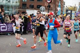   เปิดโครงการ โกลเดน มาราธอน ทัวร์ ไทยแลนด์ ให้นักวิ่งคนไทย ได้เดินทางสัมผัสงานวิ่งมาราธอนระดับโลก