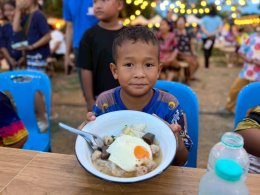 คึกคัก! งาน ตลาดอำเภอด้ง เสน่ห์วันวาน เริงสำราญ เมืองเก่า สืบสานวิถีไทย ส่งเสริมการท่องเที่ยวอย่างยั่งยืน