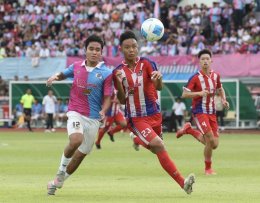 สวนกุหลาบวิทยาลัย ไล่เจ๊า อัสสัมชัญธนบุรี แชมป์เก่า 1-1 ก่อนเอาชนะในช่วงดวลจุดโทษ ผงาดครองแชมป์ลูกหนังขาสั้น กรมพลศึกษา เดลินิวส์คัพ 2025 รุ่น 18 ปี ก. สมัยที่ 2 มาครองได้อย่างยิ่งใหญ่