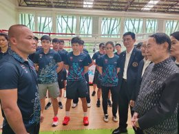      "บิ๊กเหวียง" พลเอกเชษฐา นำทีมให้กำลังใจมวยไทย-มวยสากลซีเกมส์