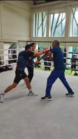      "บิ๊กเหวียง" พลเอกเชษฐา นำทีมให้กำลังใจมวยไทย-มวยสากลซีเกมส์