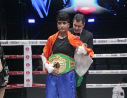   ไทเกอร์ มาร์ช กำปั้นดาวรุ่งมวยสร้าง TL BOXING PROMOTION  ออกหมัดหนักหน่วงแม่นยำชนะคะแนน ธนชัย คำอ่อน ในการชกเป็นคู่เอกศึกThe Fighter World Boxing