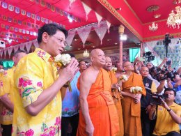 เปิดแล้วอย่างยิ่งใหญ่ กับงานประเพณีรับบัว ประจำปี 2568 ประเพณีหนึ่งเดียวในโลกแห่งเดียวในสมุทรปราการ ณ วัดบางพลีใหญ่ใน พระอารามหลวง โดยมีผู้ว่าราชการจังหวัดสมุทรปราการเป็นประธานในพิธี