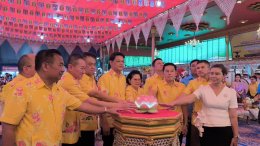 เปิดแล้วอย่างยิ่งใหญ่ กับงานประเพณีรับบัว ประจำปี 2568 ประเพณีหนึ่งเดียวในโลกแห่งเดียวในสมุทรปราการ ณ วัดบางพลีใหญ่ใน พระอารามหลวง โดยมีผู้ว่าราชการจังหวัดสมุทรปราการเป็นประธานในพิธี