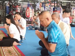  น.อ. เอกวิชัย ราชานนท์ อดีตวีระบุรุษเหรียญทองแดงโอลิมปิค "แอตแลนต้าเกมส์" ทำบุญเฉลิมฉลองเปิดค่ายมวยราชานนท์ครบรอบ 20
