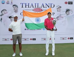 สวิงไทยแลนด์ จูเนียร์ฯ ลุ้นจนถึงหลุมสุดท้าย คานาฟ และ หนิงเหยา แชมป์ ตีตั๋วแข่งที่สหรัฐฯ