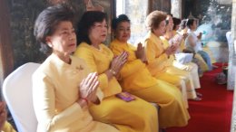 สมเด็จพระเจ้าอยู่หัว ทรงโปรดเกล้าฯ พระราชทานผ้าพระกฐิน ถวายแด่พระสงฆ์ผู้อยู่ครบถ้วนพรรษา