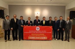 President of the Fujian Lead the group  to support donations to help flood victims.