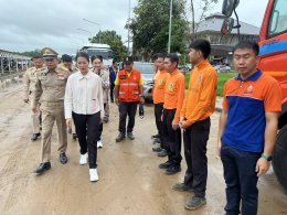 รัฐมนตรีช่วยว่าการกระทรวงมหาดไทย ตรวจเยี่ยมให้กำลังใจเจ้าหน้าที่อาสา