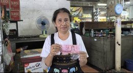 นครนายก แม่ค้าเตือนภัยวันเดียวเจอแบงค์ปลอม 3 ใบ 3 ร้านค้า