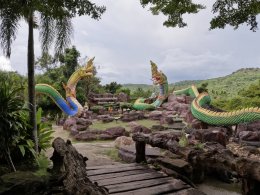 วังพญานาคปราจีนบุรีจัดภาพวาดศิลปะรำลึกถึงในหลวงรัชกาลที่ 9