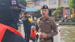 สภ.บางพลี จับตำรวจบก ขับเจ็ตสกี คุมเข้มความปลอดภัยทางน้ำงานประเพณีรับบัว