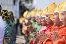 พิธีบวงสรวงพระภูมิเจ้าที่และเซ่นไหว้แม่ย่านางเรือพระราชพิธีก่อนการ จัดขบวนพยุหยาตราตราทางชลมารค