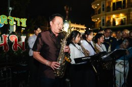 นายกฯ เปิดงานมหกรรมไหลเรือไฟโลกจังหวัดนครพนม ประจำปี 2568 ผู้ว่าฯ นครพนม เข้าร่วมโครงการยกระดับเทศกาลเรือไฟไทย สู่เรือไฟโลก