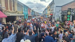 รมว.ท่องเที่ยวและกีฬา เปิดตัวโครงการ "Phuket Old Town Carbon Neutrality 2030"
