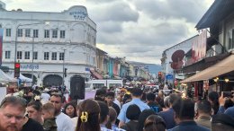 รมว.ท่องเที่ยวและกีฬา เปิดตัวโครงการ "Phuket Old Town Carbon Neutrality 2030"