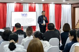 พรรคเพื่อไทย สาขาจังหวัดสมุทรปราการ ประชุมสมาชิกพรรคเพื่อไทยที่มีสำเนาอยู่ในจังหวัดสมุทรปราการ "เพื่อขอรับฟังความคิดเห็นและการให้ความเห็นชอบหรือไม่ให้ความเห็นชอบรายชื่อ ว่าที่ผู้สมัครรับเลือกตั้งแบบแบ่งเขตเลือกตั้งและผู้สมัครรับเลือกตั้งแบบบ