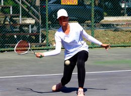 นักกีฬาซอฟท์เทนนิสกว่าร้อยชีวิต ร่วมหวดในการแข่งขัน "กีฬาซอฟท์เทนนิสกีฬาระหว่างโรงเรียนประจำปีการศึกษา 2568 