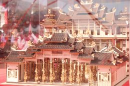 สมุทรสาคร :  ชาวไทย-ไต้หวัน แห่ขอพรองค์เจ้าแม่ทับทิม และร่วมพิธีวางศิลาฤกษ์ศาลเจ้าหลังใหม่ เพื่อความเป็นสิริมงคลช่วงเทศกาลปีใหม่ 