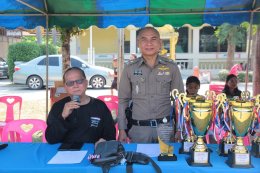 โจอี้ กาน่า , บี๋ สวิช และเพื่อนศิลปินดารา+จิตอาสา รวมพลังชาวบ้านหนองบัว จ.อุทัยธานี จัดฟุตบอลผ้าป่าเพื่อการศึกษา โรงเรียนวัดหนองบัว ต.หนองยาง  อ.หนองฉาง จ.อุทัยธานี ระดมยอดผ้าป่าได้ถึง 509,669.94 บาท