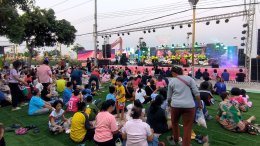องค์การบริหารส่วนตำบลราชาเทวะ จัดงาน "ราชา ราตรี" ส่งเสริมท่องเที่ยวทางน้ำ สัมผัสวัฒนธรรมชุมชน ริมคลองลาดกระบัง เทวะคลองตรง  กระตุ้นเศรษฐกิจชุมชน โดยได้นักร้องสาวขวัญใจมหาชน ลำไย ไหทองคํา มาสร้างสีสันให้กับงาน 