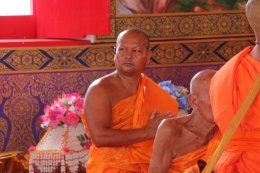 สิงคโปร์ - มาเลเซีย โกนผมบวชนานาชาติ สืบสานพระพุทธศาสนา