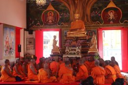 สิงคโปร์ - มาเลเซีย โกนผมบวชนานาชาติ สืบสานพระพุทธศาสนา