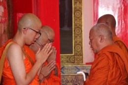 สิงคโปร์ - มาเลเซีย โกนผมบวชนานาชาติ สืบสานพระพุทธศาสนา