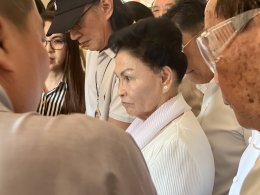 ป้าเชง บุญไทย ตั้งเด่นไชย ประธานในพิธีบวงสรวง บรรจุยันต์ดวง ใต้ฐาน องค์เทพเจ้าเตียวฮู้เทียนซือ หรือ เตี่ยวเทียนซื่อ