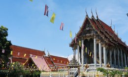 ครอบครัว "ศรีษะทิน"  เป็นเจ้าภาพทอดกฐินสามัคคีวัดศรีวารีน้อย ประจำปี 2568  โดยในปีนี้มีคณะผู้มีจิตศรัทธา ร่วมออกโรงทาน 149 ร้าน ยอดกฐินปีนี้ อยู่ที่  2,392,685.75 บาท