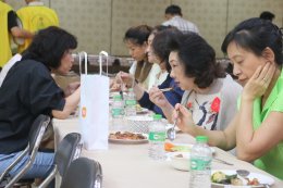 ส.ไต้หวัน ยืนสงบนิ่งไว้อาลัย ก่อนเปิดงานเทศกาลกินเจ ฉบับไต้หวัน 25-26 ตค 68
