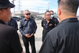 หัวหน้าพรรคแรงงานสร้างชาติ รับเรื่องร้องเรียน! ชาวบ้านกว่า 1,500 หลังคาเรือนเดือดร้อน เสาไฟฟ้าตั้งขวางทางเข้าออกซอย ถนนหนามแดง สมุทรปราการ