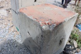 หัวหน้าพรรคแรงงานสร้างชาติ รับเรื่องร้องเรียน! ชาวบ้านกว่า 1,500 หลังคาเรือนเดือดร้อน เสาไฟฟ้าตั้งขวางทางเข้าออกซอย ถนนหนามแดง สมุทรปราการ