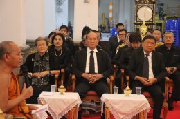 พระเทพวชิราลังการ นำคณะสงฆ์วัดศรีเอี่ยม บำเพ็ญกุศลอุทิศถวาย 'พระบรมราชชนนีพันปีหลวง'  พล.ต.อ.ธวัชชัย ภัยลี้ อดีตรอง ผบ.ตร. ร่วมเป็นประธาน สมาคมตำรวจ-สตรีนักธุรกิจฯ  ร่วมแน่น!!