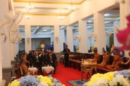 พระเทพวชิราลังการ นำคณะสงฆ์วัดศรีเอี่ยม บำเพ็ญกุศลอุทิศถวาย 'พระบรมราชชนนีพันปีหลวง'  พล.ต.อ.ธวัชชัย ภัยลี้ อดีตรอง ผบ.ตร. ร่วมเป็นประธาน สมาคมตำรวจ-สตรีนักธุรกิจฯ  ร่วมแน่น!!