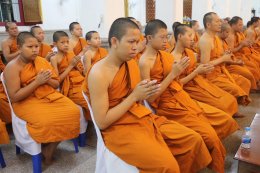 พระเทพวชิราลังการ นำคณะสงฆ์วัดศรีเอี่ยม บำเพ็ญกุศลอุทิศถวาย 'พระบรมราชชนนีพันปีหลวง'  พล.ต.อ.ธวัชชัย ภัยลี้ อดีตรอง ผบ.ตร. ร่วมเป็นประธาน สมาคมตำรวจ-สตรีนักธุรกิจฯ  ร่วมแน่น!!