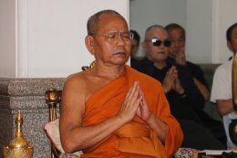 พระเทพวชิราลังการ นำคณะสงฆ์วัดศรีเอี่ยม บำเพ็ญกุศลอุทิศถวาย 'พระบรมราชชนนีพันปีหลวง'  พล.ต.อ.ธวัชชัย ภัยลี้ อดีตรอง ผบ.ตร. ร่วมเป็นประธาน สมาคมตำรวจ-สตรีนักธุรกิจฯ  ร่วมแน่น!!