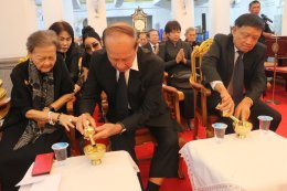 พระเทพวชิราลังการ นำคณะสงฆ์วัดศรีเอี่ยม บำเพ็ญกุศลอุทิศถวาย 'พระบรมราชชนนีพันปีหลวง'  พล.ต.อ.ธวัชชัย ภัยลี้ อดีตรอง ผบ.ตร. ร่วมเป็นประธาน สมาคมตำรวจ-สตรีนักธุรกิจฯ  ร่วมแน่น!!