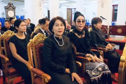 พระเทพวชิราลังการ นำคณะสงฆ์วัดศรีเอี่ยม บำเพ็ญกุศลอุทิศถวาย 'พระบรมราชชนนีพันปีหลวง'  พล.ต.อ.ธวัชชัย ภัยลี้ อดีตรอง ผบ.ตร. ร่วมเป็นประธาน สมาคมตำรวจ-สตรีนักธุรกิจฯ  ร่วมแน่น!!