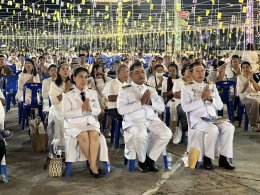 พุทธศาสนิกชนนับพัน ร่วมสวดมนต์ข้ามปี วัดศรีวารีน้อย อำเภอบางเสาธง จังหวัดสมุทรปราการ โดยมีพระครูปลัดสุวัฒนกวีคุณ เจ้าคณะตำบลศีรษะจรเข้ใหญ่  เจ้าอาวาสวัดศรีวารีน้อย นำคณะสงฆ์ร่วมสวดเจริญพระพุทธมนต์