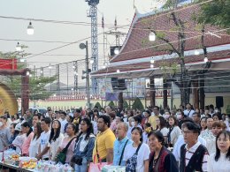 เจ้าคุณแจ้ พระวชิรคณาทร เจ้าอาวาสวัดบางพลีใหญ่กลาง นำพุทธศาสนิกชนชาวบางพลี ทำบุญแรกปี 2569 ตักบาตรทำบุญรับปีใหม่ ร่วมทอดผ้าป่าเชื้อเพลิงเผาศพยากไร้