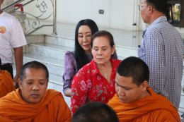 ครอบครัวนาคดี นำโดย คุณพ่อกำนันบุญยืน นาคดี อดีตกำนันตำบลบางพลีใหญ่ ร่วมด้วยคุณแม่สุรินทร์ นาคดี อดีตรองนายก อบต.บางพลีใหญ่ร่วมทำบุญเลี้ยงพระซึ่งทำมาประจำทุกๆปี